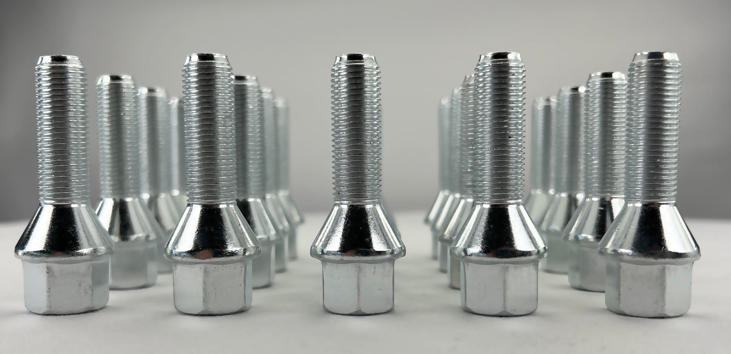 Lot de 20 Boulons de roue  M12 x 1.25 35mm